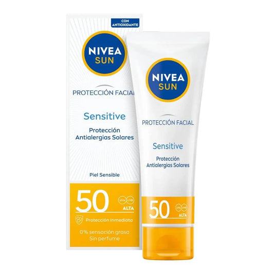 NIVEA SUN Facial Sunscreen SPF50 Sensitive - High protection for sensitive skin with biodegradable formula, 67% biodegradable, enriched with natural antioxidants, ideal for daily use and free from harmful UV filters.